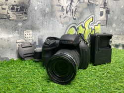 FujiFilm FinePix HS30EXR