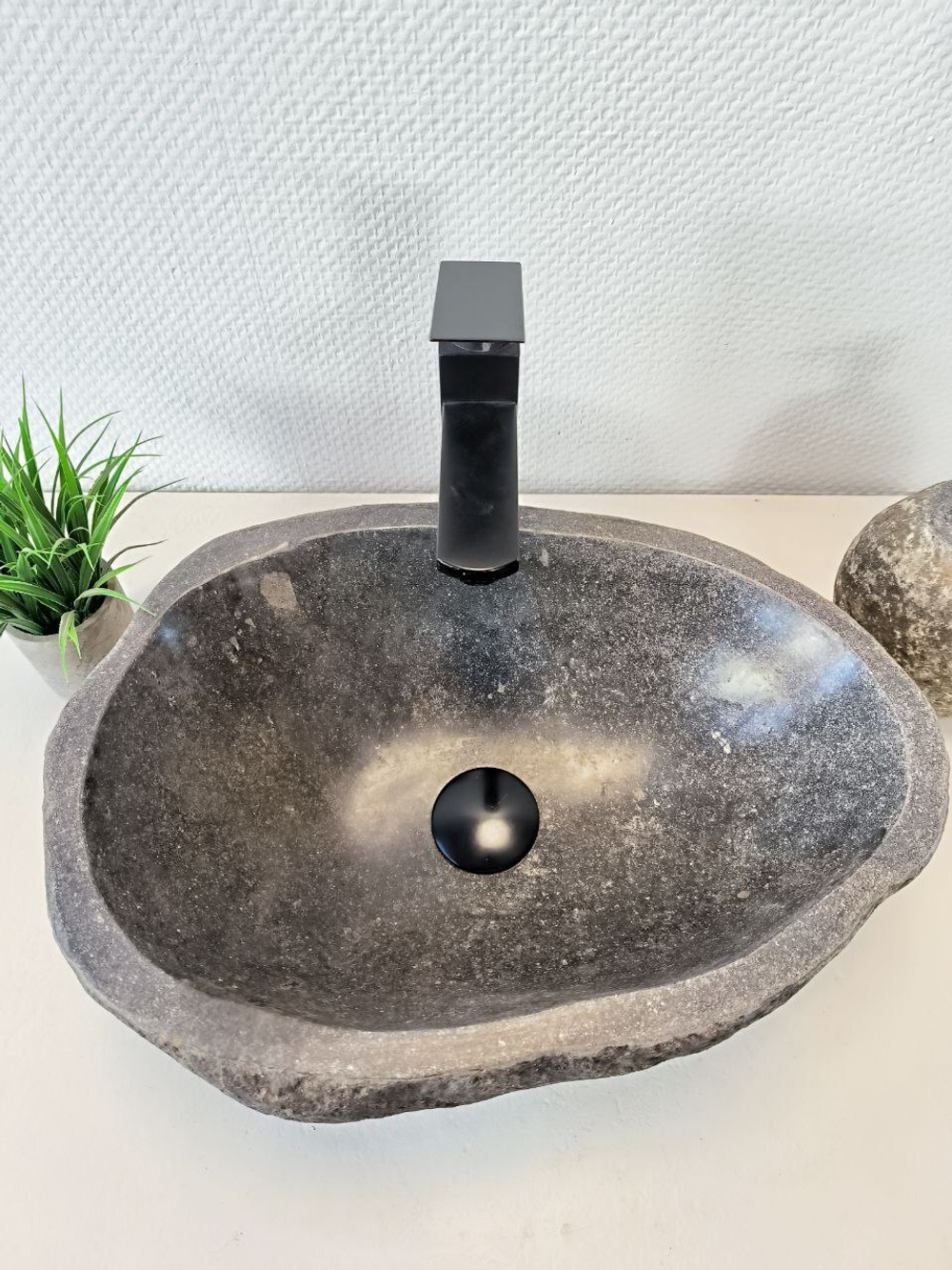 Раковина из речного камня RS-65954 46х33х16 из натурального камня