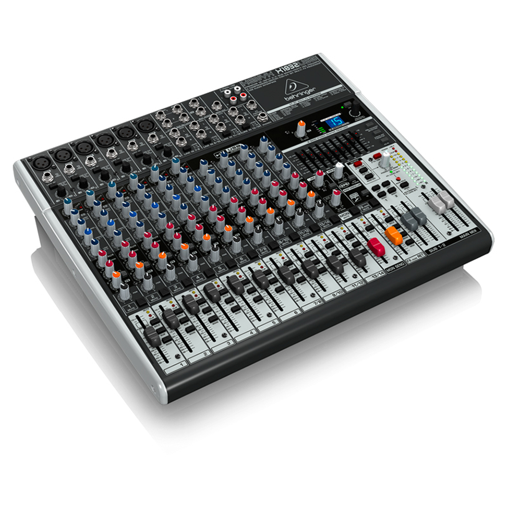 Behringer X1832USB