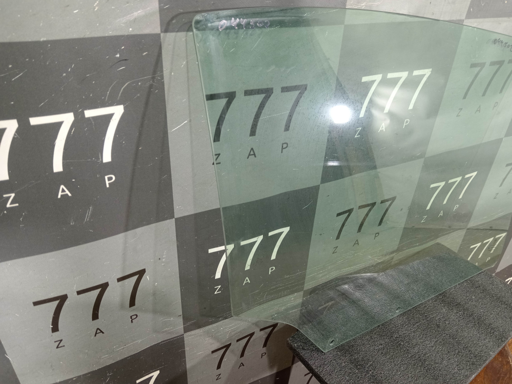 Стекло двери задней правой Peugeot 408 1 10-22 Б/У Оригинал  9676462080