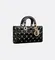 Сумка Dior Lady D-joy, модель среднего формата