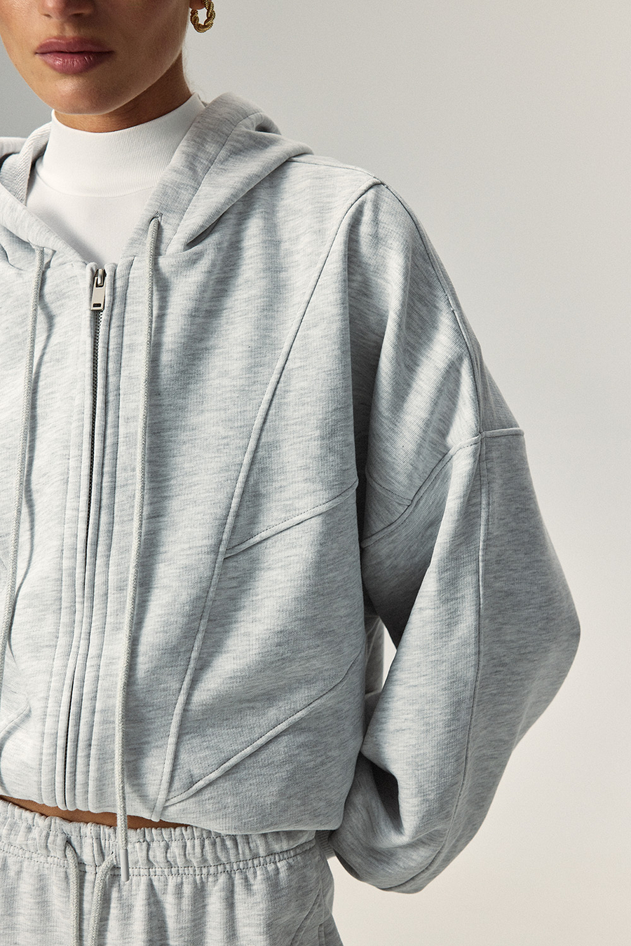 Толстовка с рельефными швами Светло-серый меланж