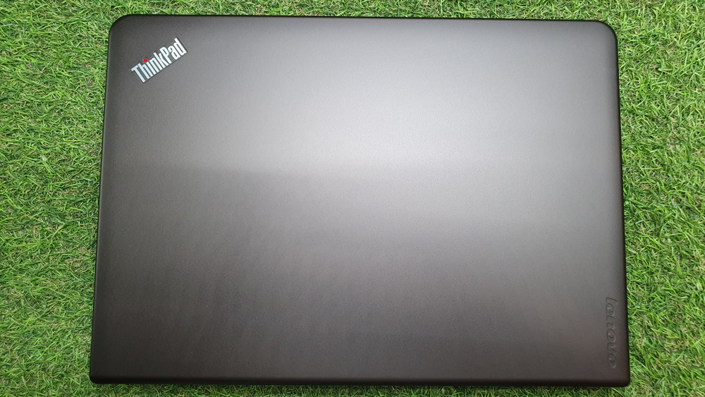 Ноутбук Lenovo i5-6/8 Gb/M360 2Gb