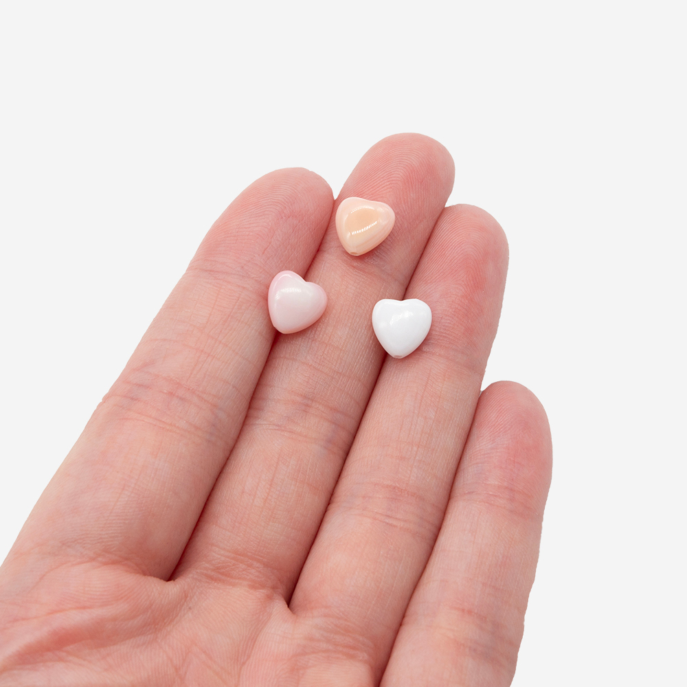 Сердечки из раковины розовой королевской ракушки, 8*8мм