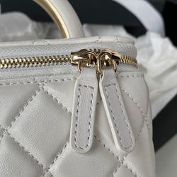 Chane1 Vanity With Chain 17 cm