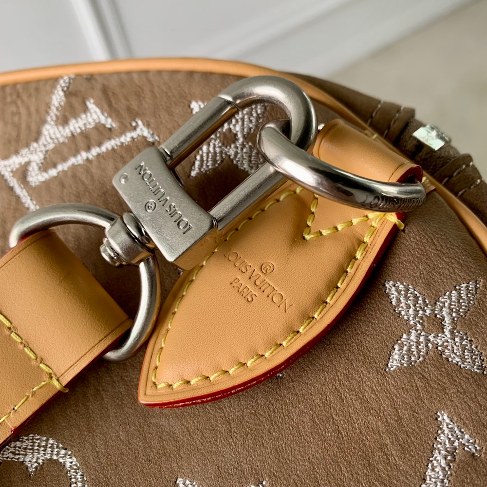 Louis Vuitton Speedy P9 Bandouliere 40