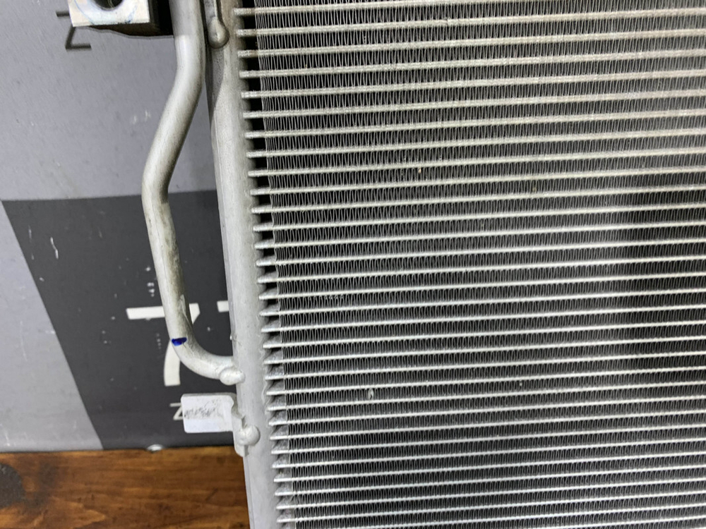 Радиатор кондиционера Omoda C5 22-нв Б/У Оригинал 301000058AA