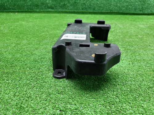 Кронштейн блока предохран. Mercedes S W223 (20-нв)