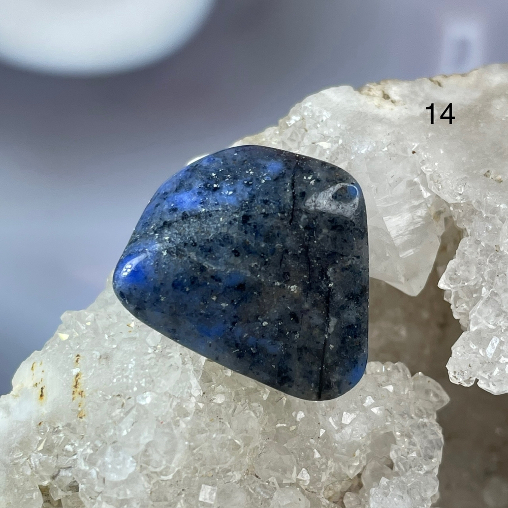 59165 Дюмортьерит Галтовка 20-24мм--47