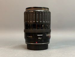 Canon EF 28-135mm 3.5-5.6 IS плохо работает кольцо зума, микроцарапины, внутри пыль