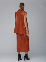 Женский кожаный жилет рыжий с поясом