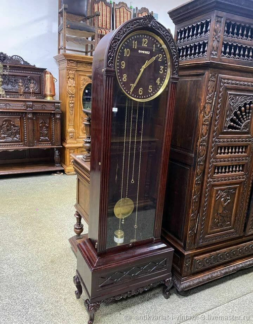 Антикварные напольные часы