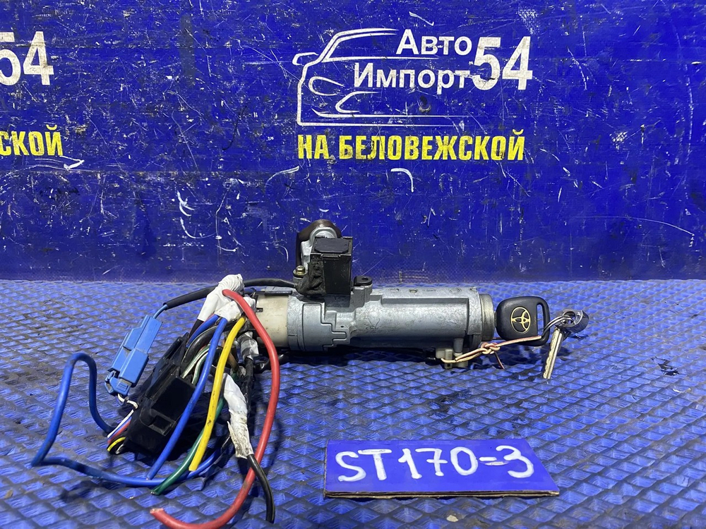 Замок зажигания TOYOTA CORONA 1990