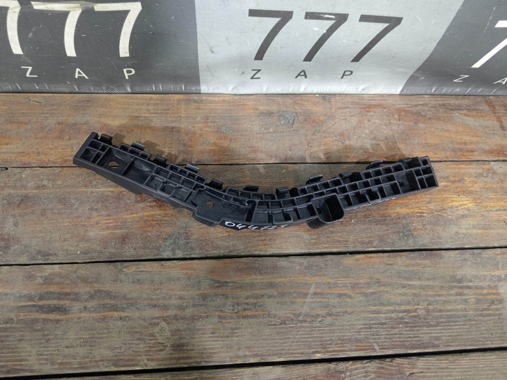 Кронштейн заднего бампера правый Changan CS75 18-нв Б/У Оригинал S3011040910