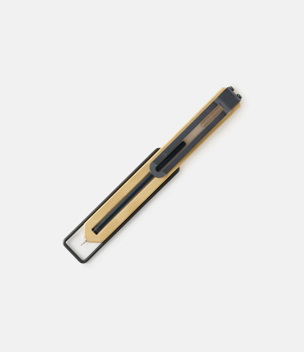 CW&T Pen Type-C Brass — ручка-закладка из латуни