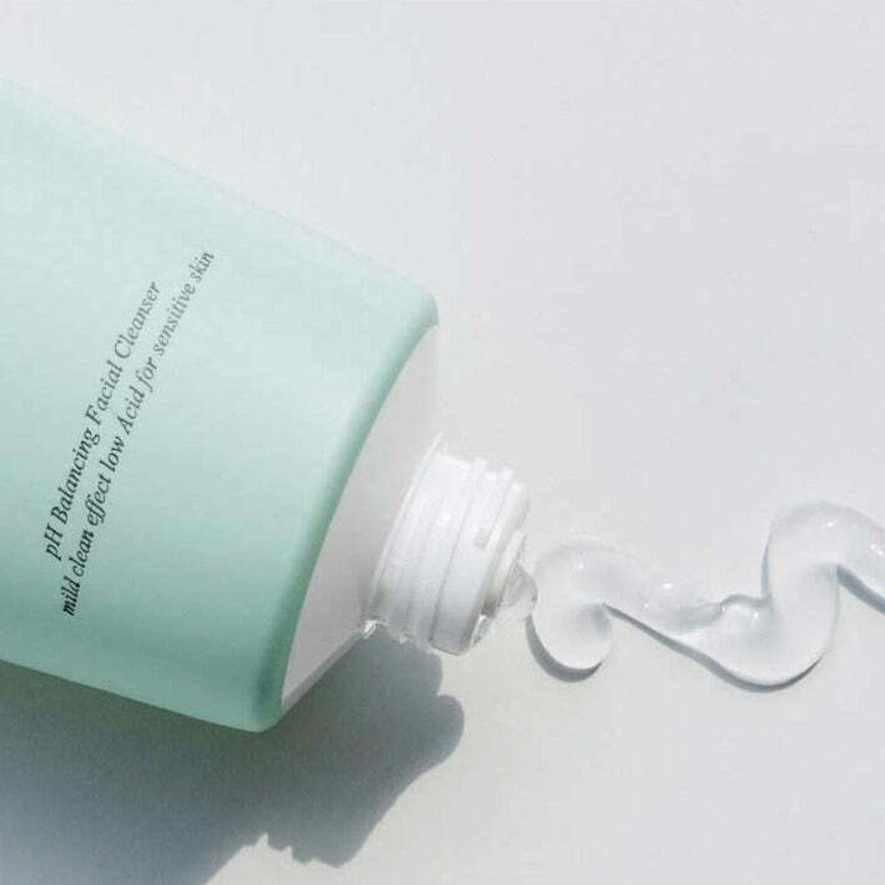 Слабокислотный гель для умывания для чувствительной кожи Heimish pH 5.5 All Clean Green Foam