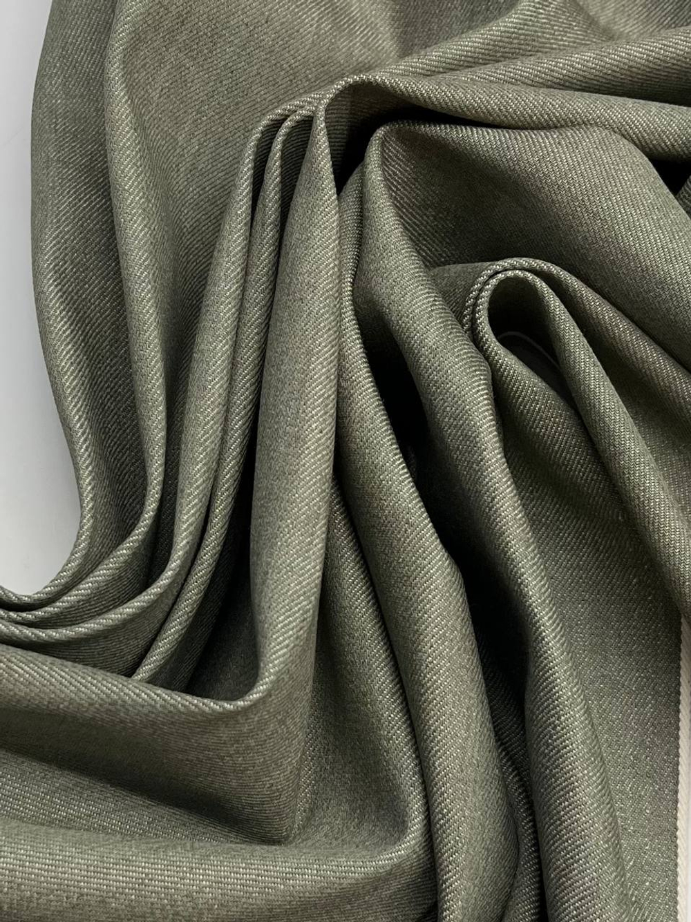 Джинса (деним) хлопковая selvadge оливковая