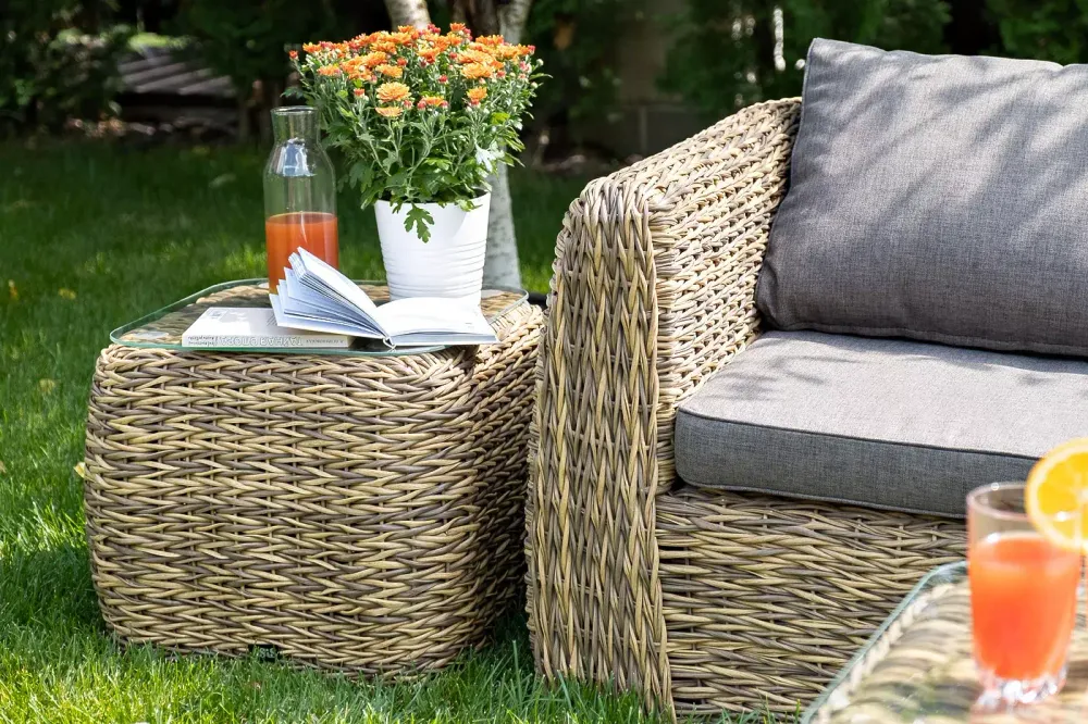 "Кальяри" кофейный столик из искусственного ротанга (гиацинт), цвет соломенный