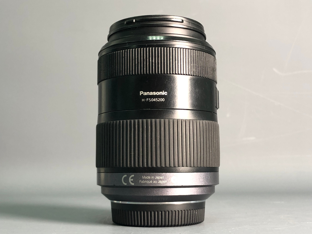 Lumix G Vario 45-200mm MFT Царапка на передней линзе