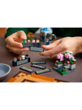 Конструктор Minecraft 21265 Верстак