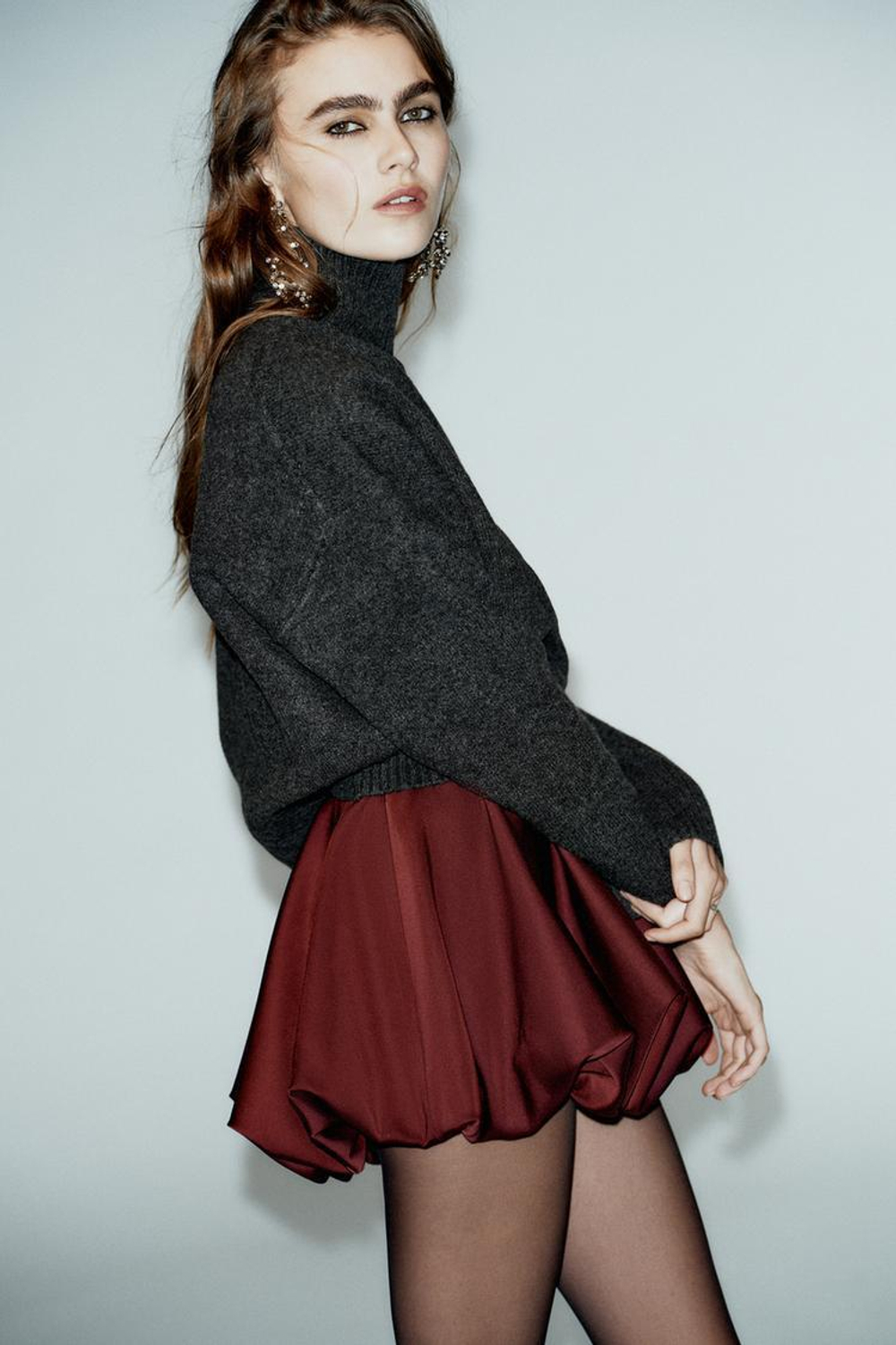 ZARA МЯГКИЙ ВЯЗАНЫЙ СВИТЕР С ВЫСОКИМ ВОРОТНИКОМ, ТЕМНО-СЕРЫЙ