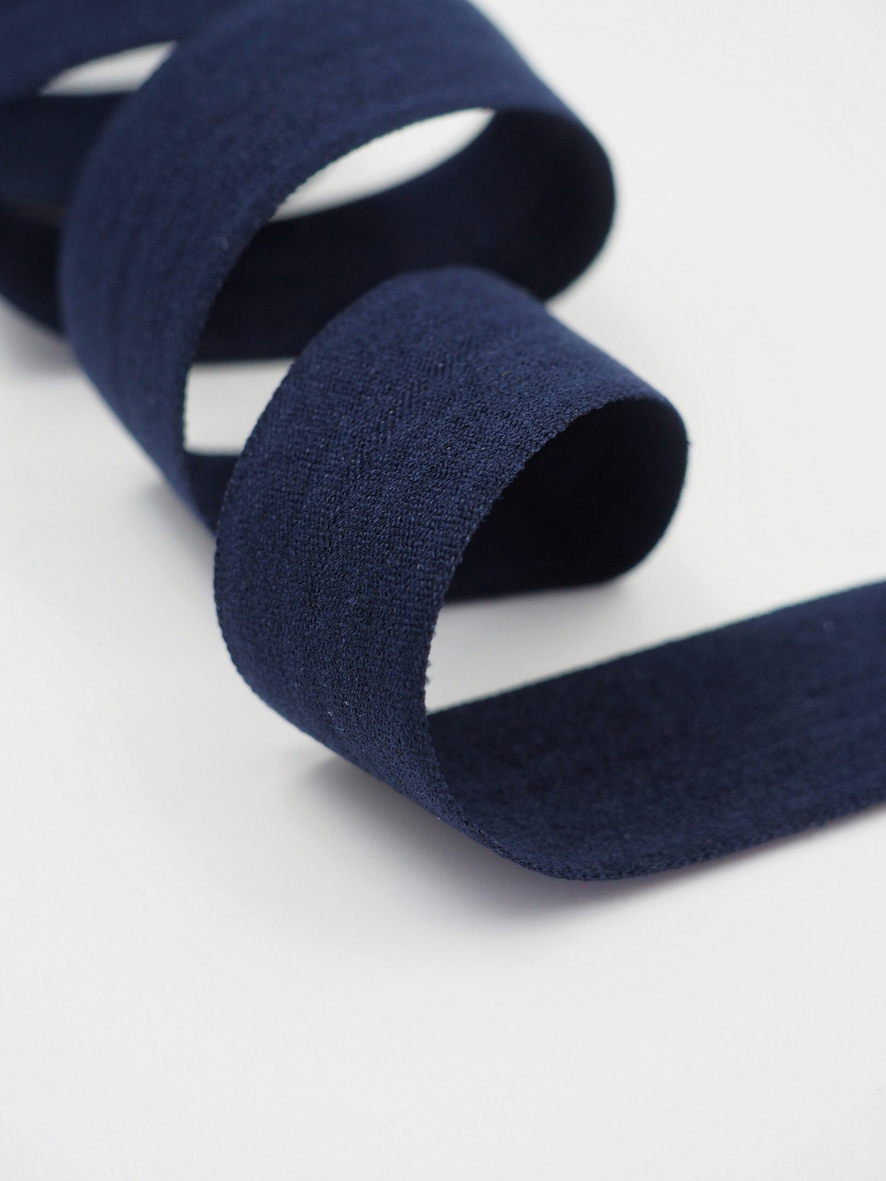 Бейка эластичная темно-синяя матовая ширина 20 мм