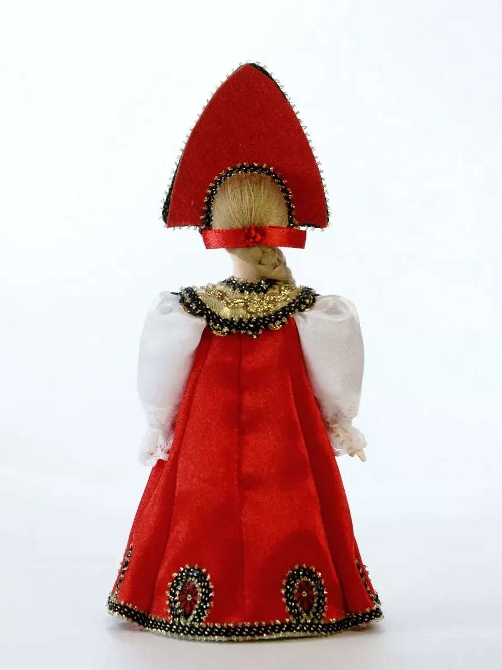 Кукла фарфоровая Русская красавица