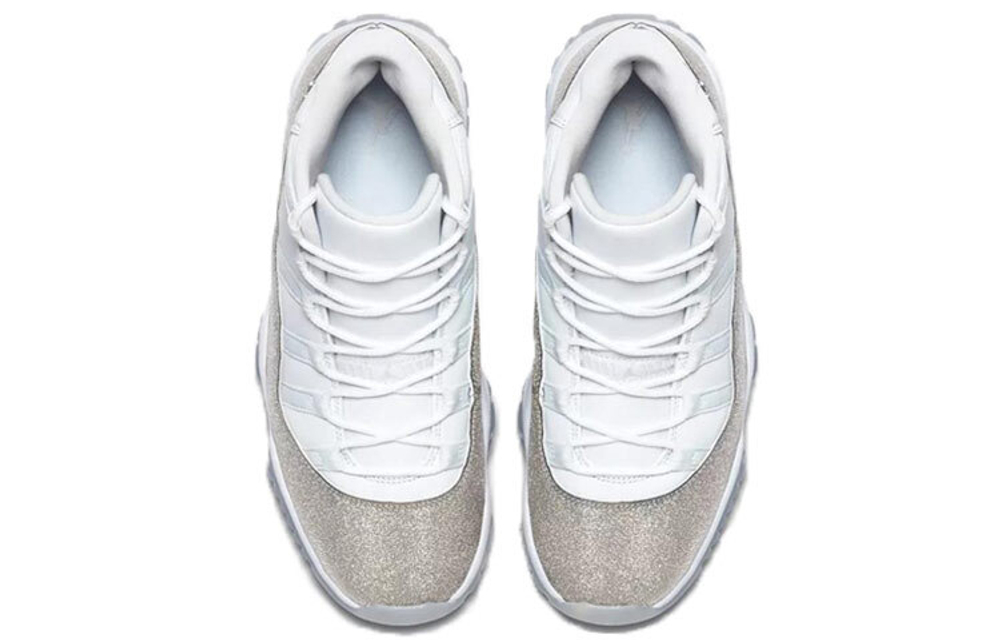 Кроссовки Jordan Air Jordan 11 Metallic Silver (Женская размерная сетка)
