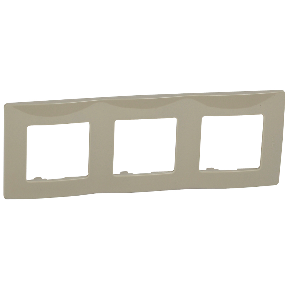 Рамка 3 поста слоновая кость ETIKA Legrand