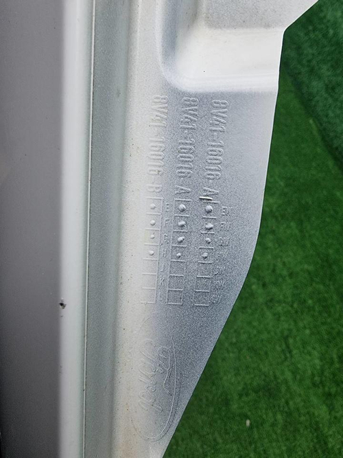 Крыло переднее левое Ford Kuga 1 (2008-2013)