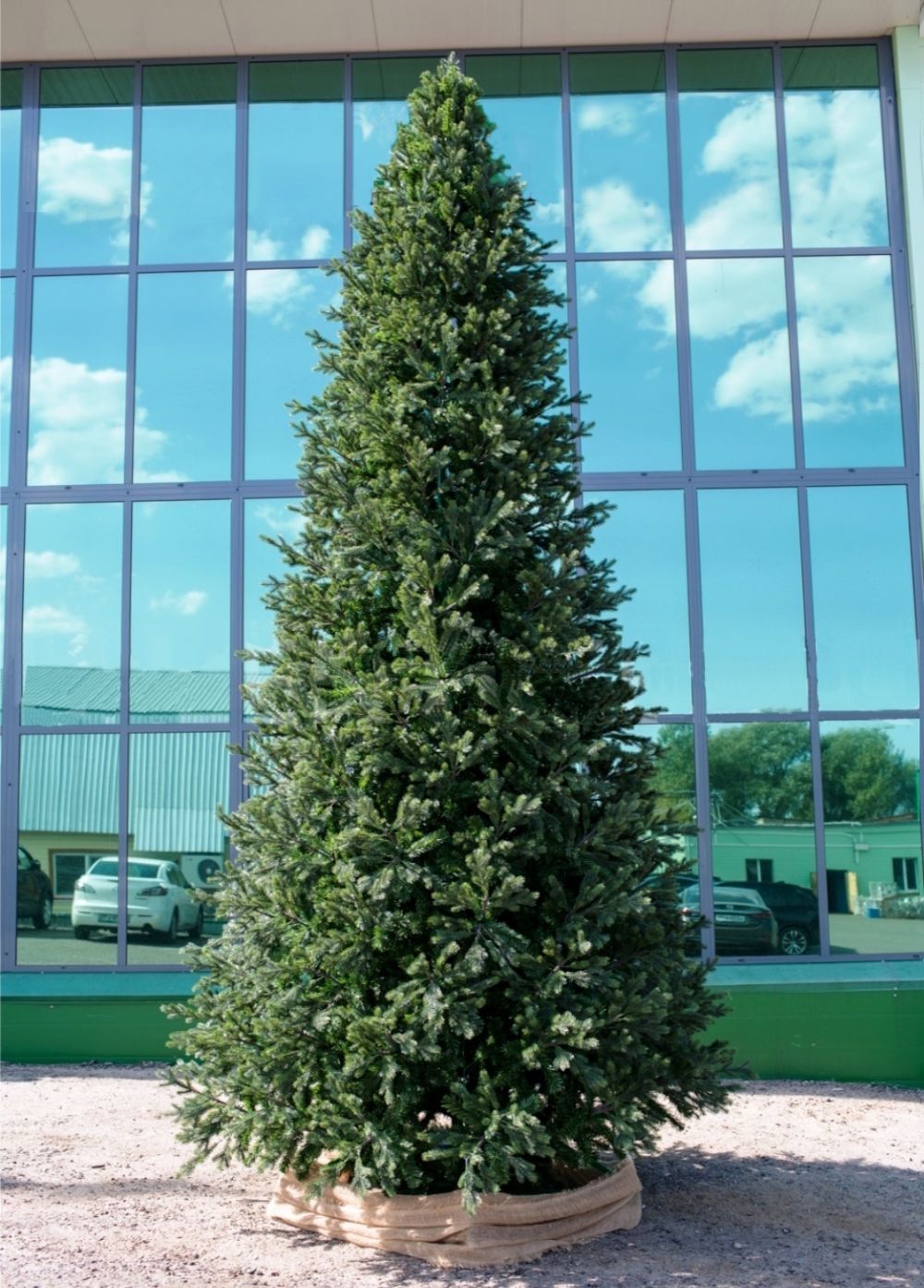 Большая елка «Сказочная» (Литая+пвх) 5,5 м