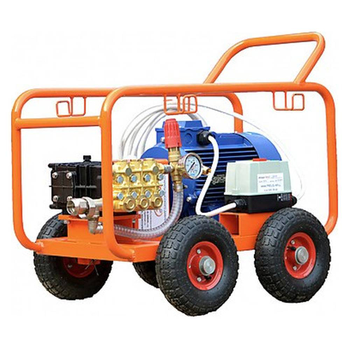 Установка высокого давления для опрессовки Преус Е-ГС 50-12 на колесах