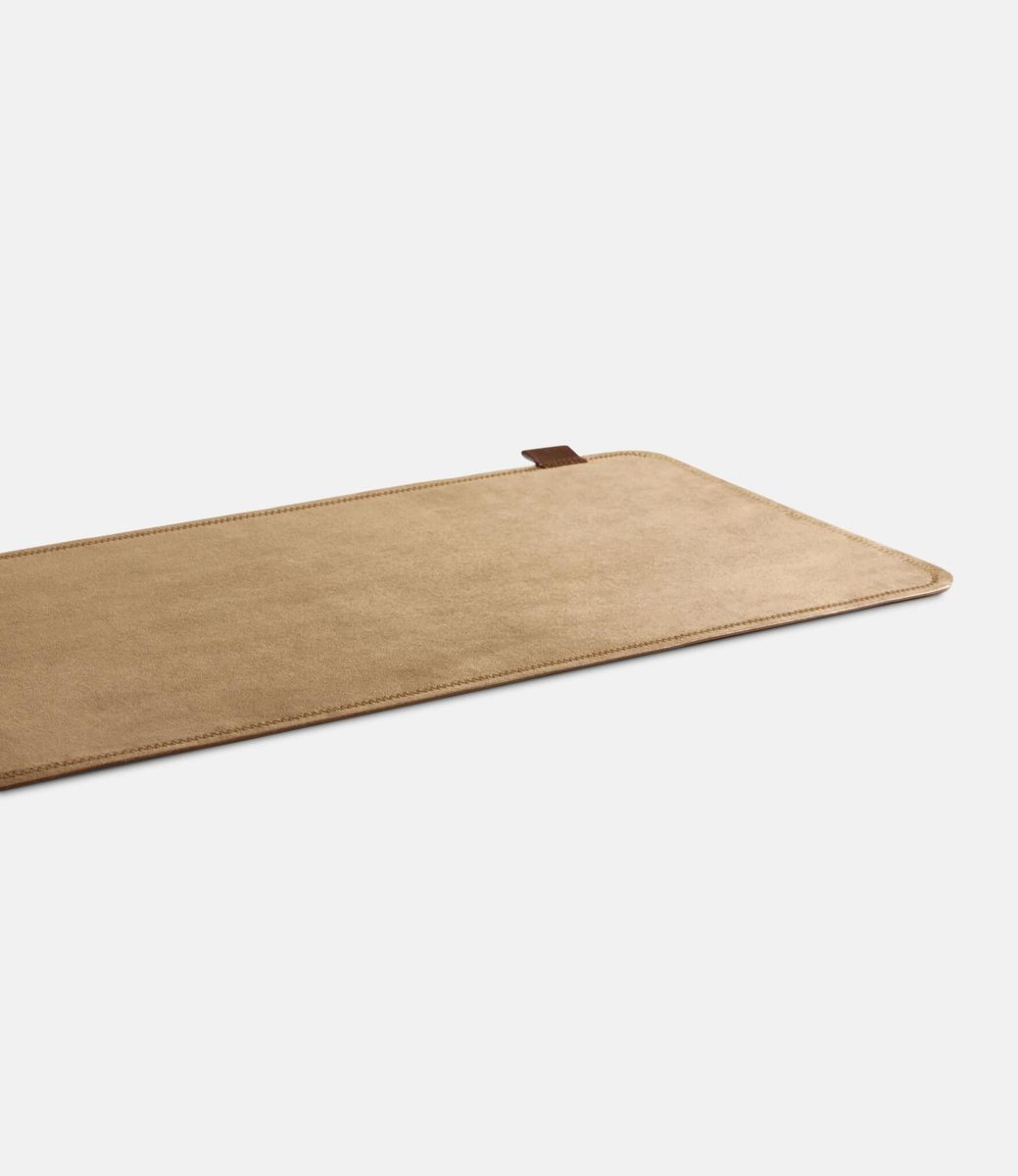 NOOE Suede Desk Beige — коврик для рабочего стола