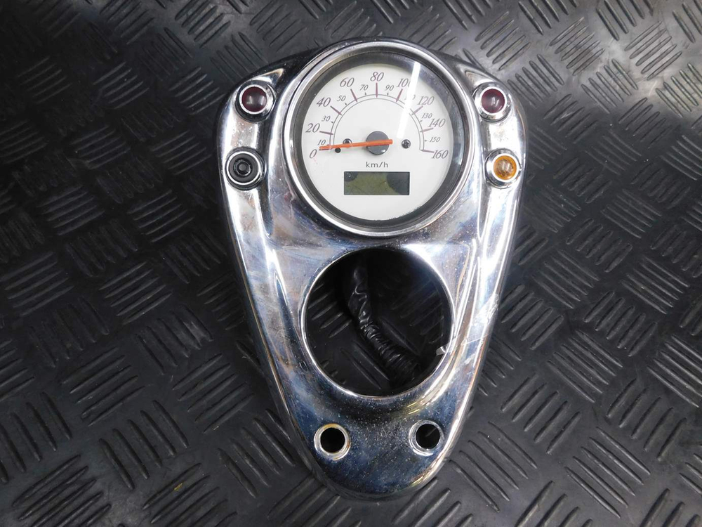 приборная панель Honda Shadow 400 NC34 с накладкой на бак (дефект) 052573