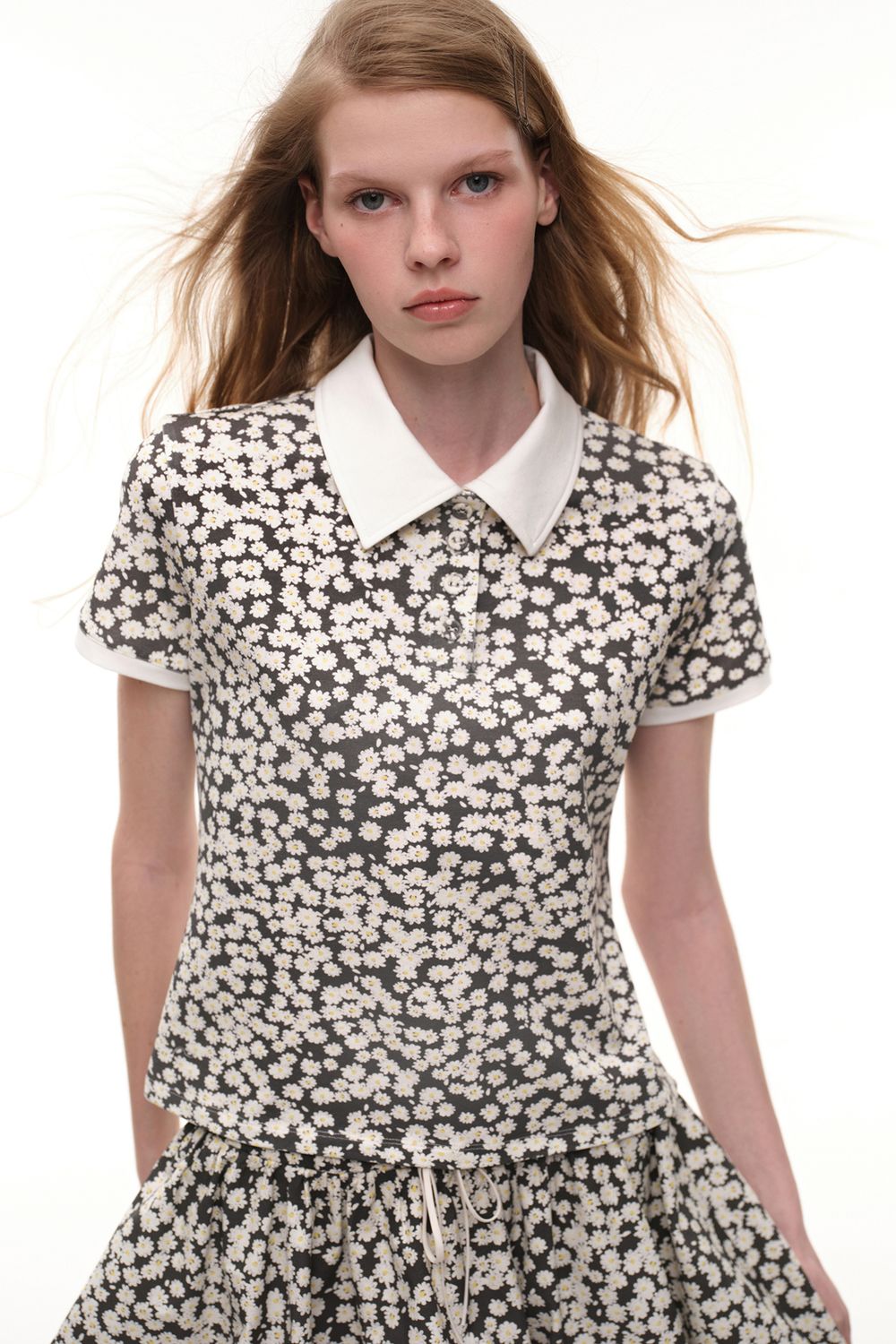 Поло с цветочным принтом (Flower Power), черное