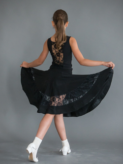 Детская юбочка с гипюром и регилином