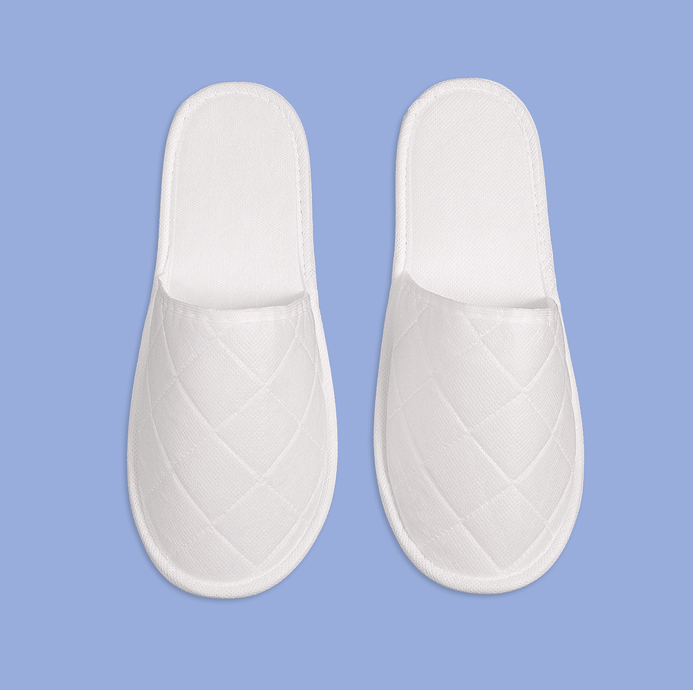 Тапки стеганный спанбонд, закрытый мыс (100 пар), с картоном и подошвой эвапора 3.5 мм, белые