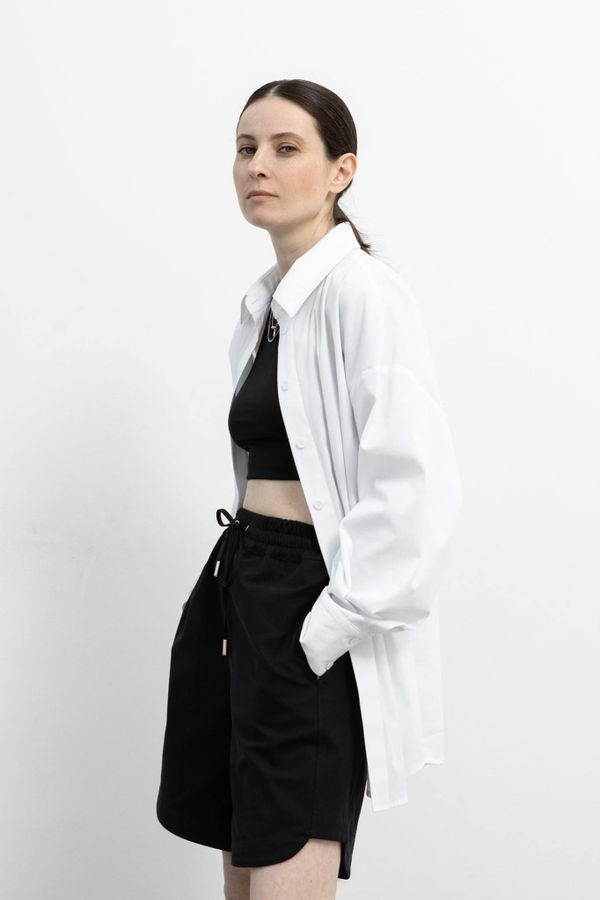 Шорты  с фигурным низом