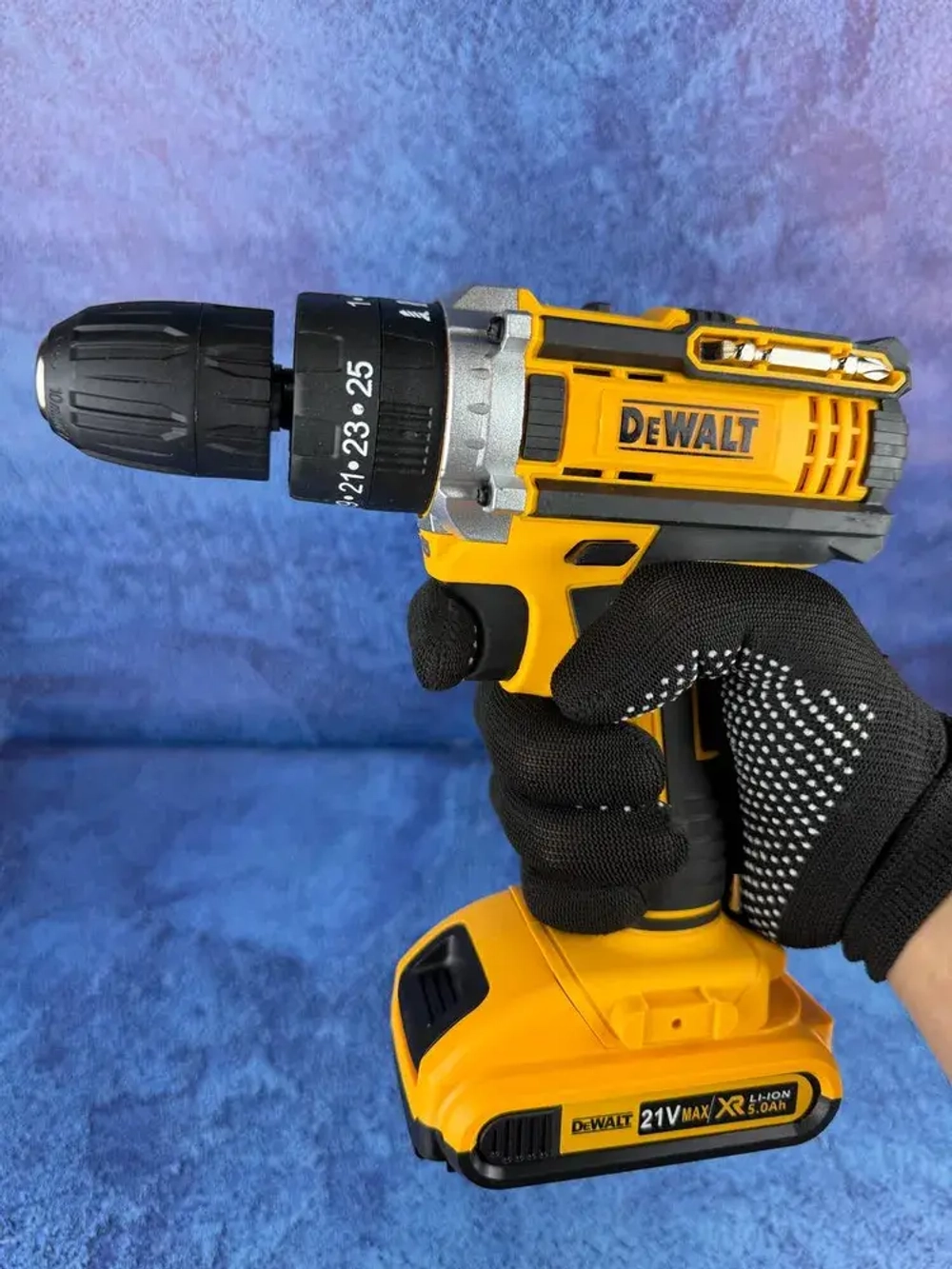 Шуруповерт аккумуляторный Dewalt 21V, 2 АКБ, Дрель-шуруповерт Деволт с набором инструментов