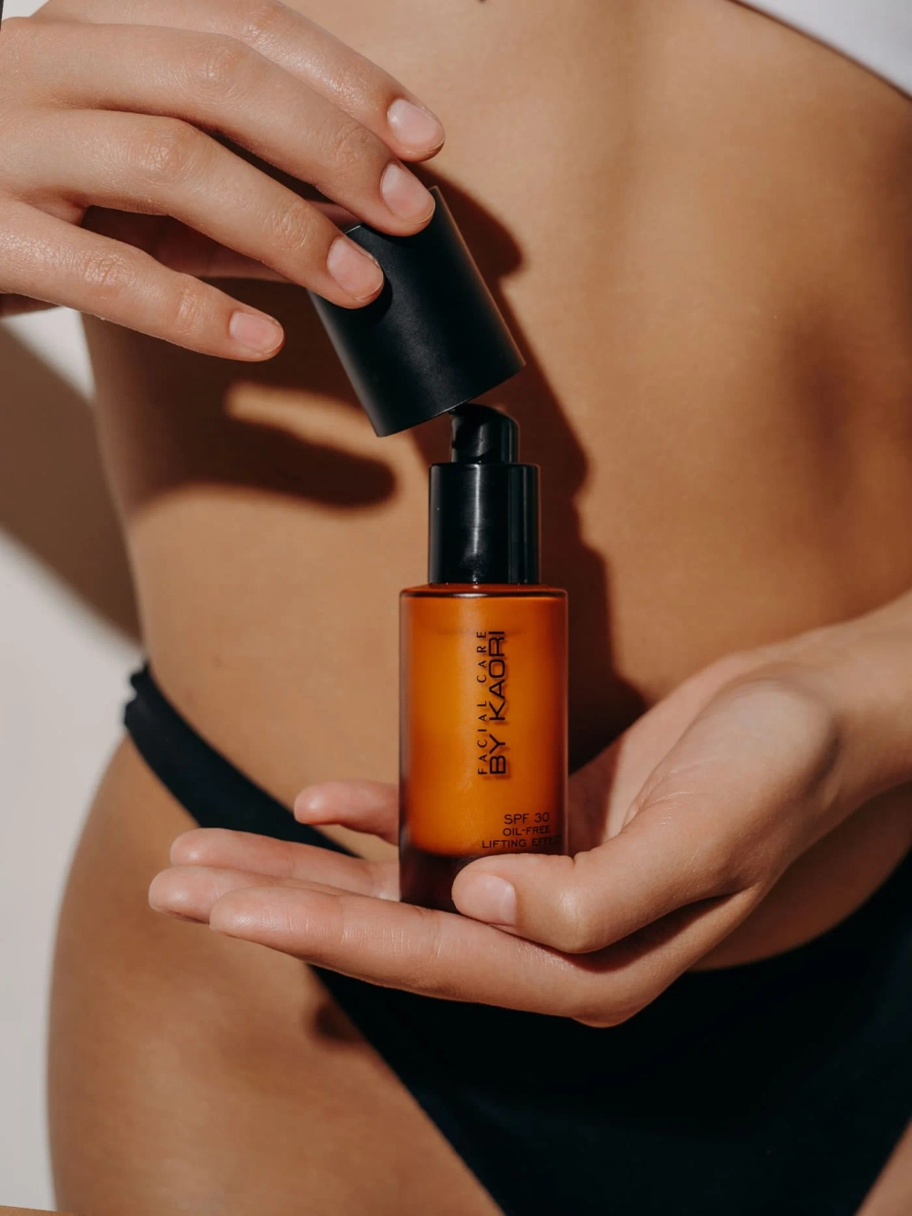 Эмульсия-флюид для лица с фактором защиты SPF-30 и эффектом лифтинга