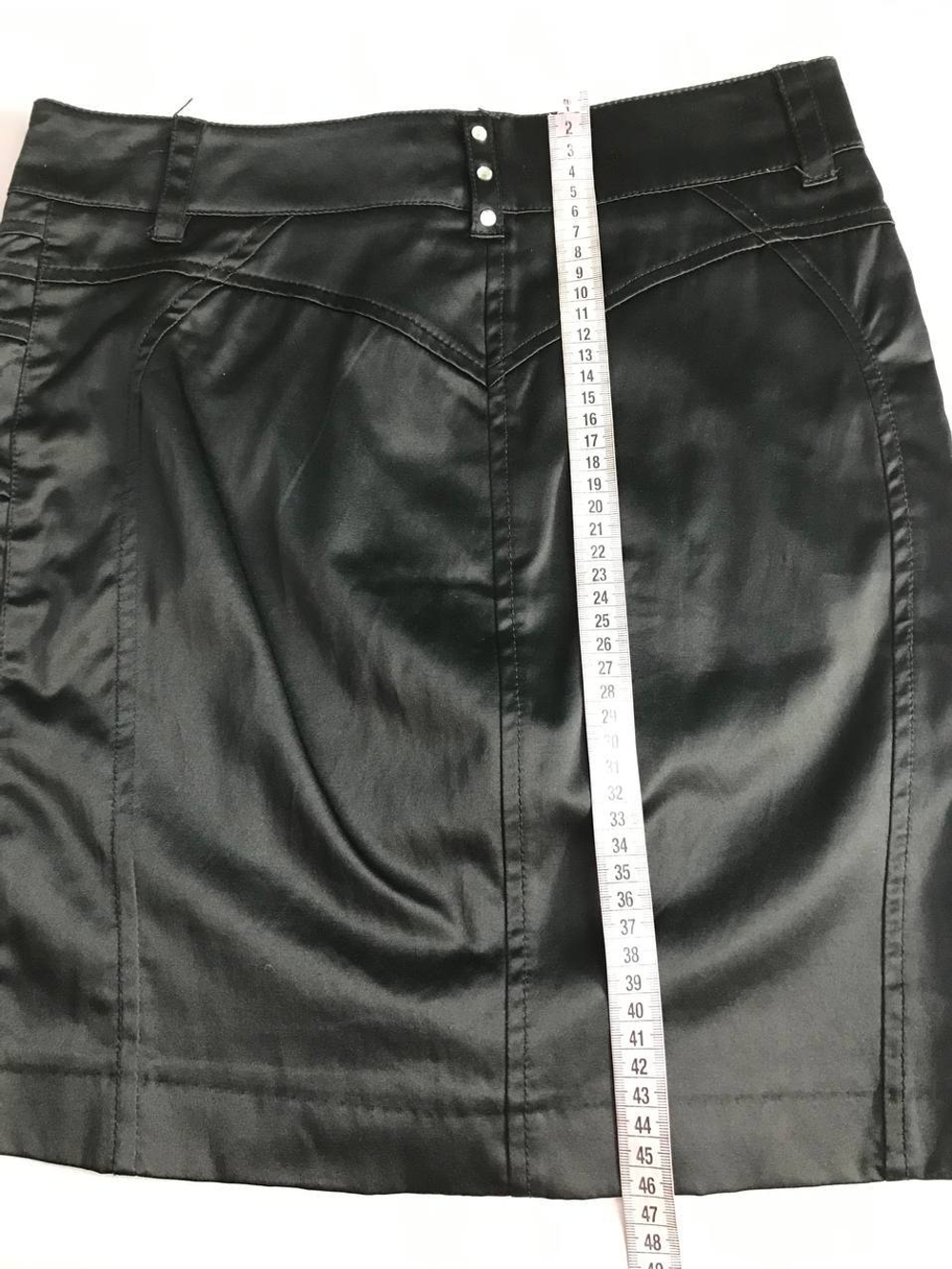 Юбка OGGI по фигуре из атласной ткани 44 размер