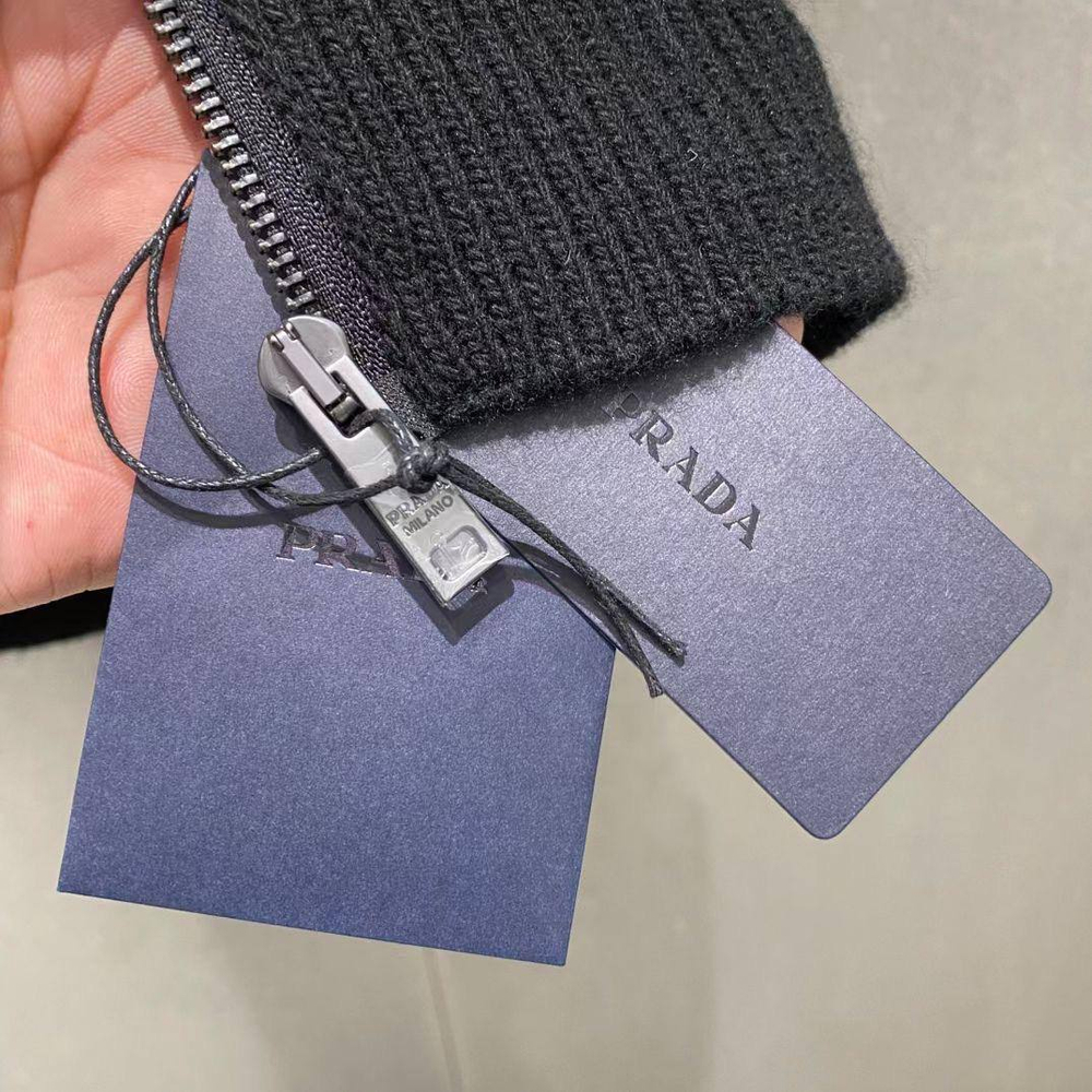Ветровка Prada