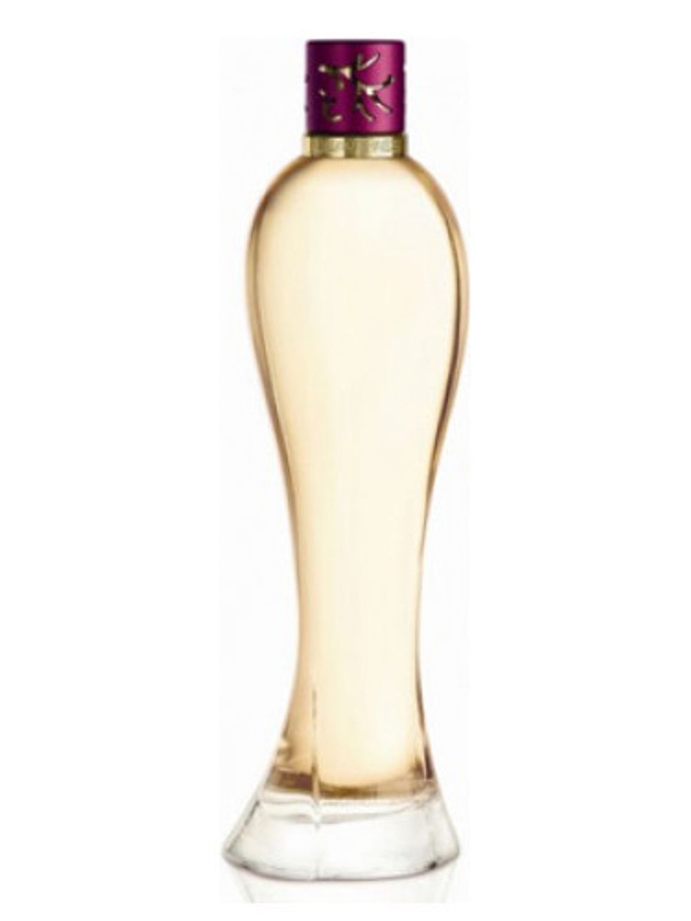 Juliana Paes Essence