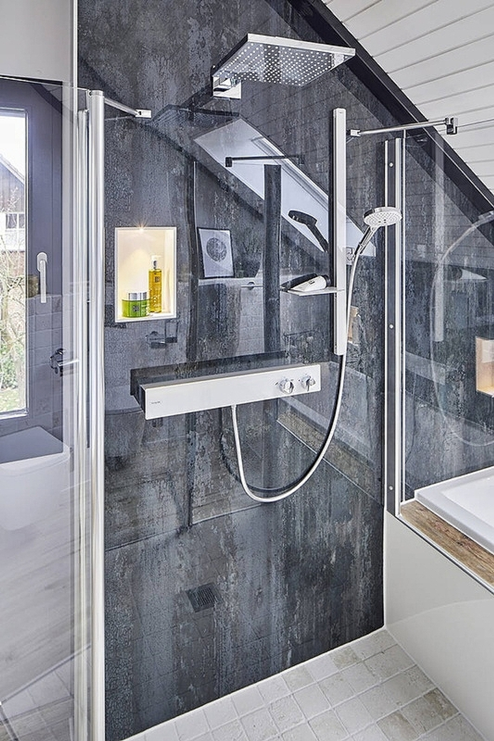 Верхний душ Hansgrohe Raindance 26238670 черный матовый