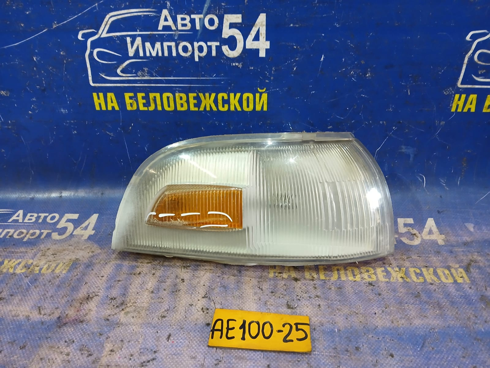 Габарит правый TOYOTA SPRINTER 1991