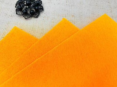 Фетр жесткий, 137,1 гр/м2, р. 20х30см толщина 1 мм, А4, оранжевый