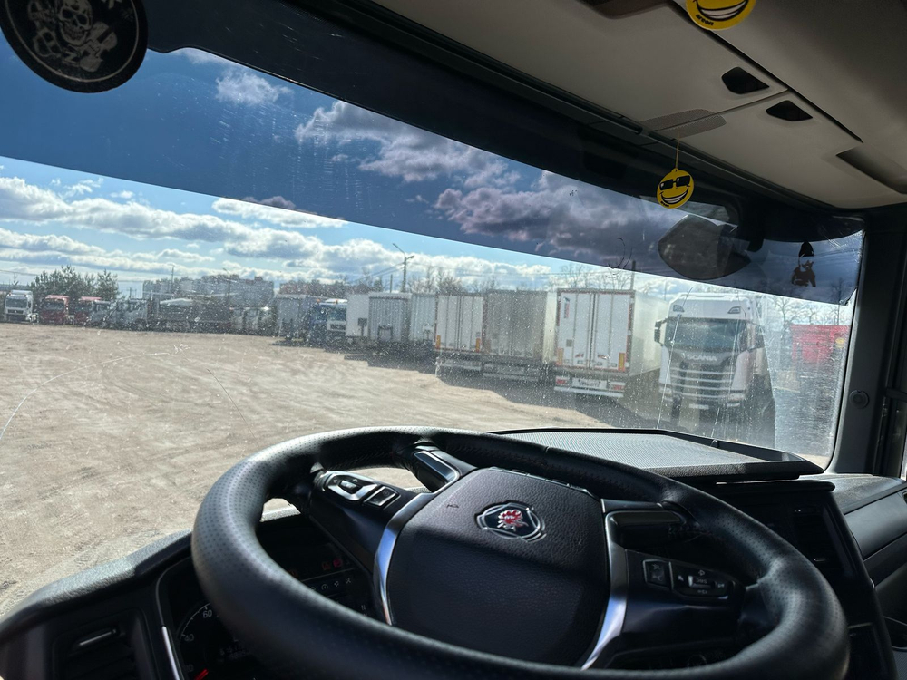 Scania R 4x2 Седельный тягач R450A4x2NA (Дизельный, 12,7 л, 450 л.с., АТ)