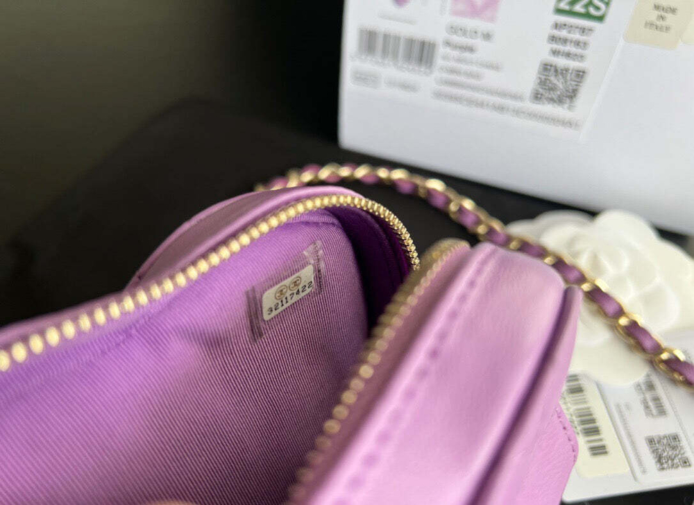 Chanel Heart Bag 11 cm