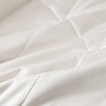 Велюровое покрывало в клетку с наволочками OVL032