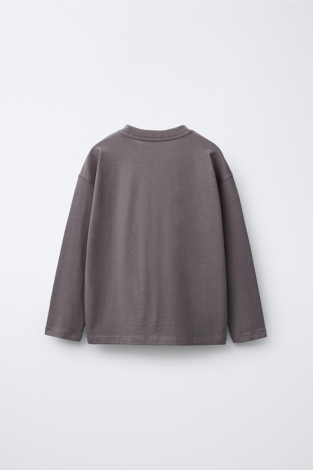 ZARA БАЗОВАЯ ФУТБОЛКА, ТЕМНАЯ МАЛЬВА